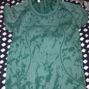 lululemon shirt